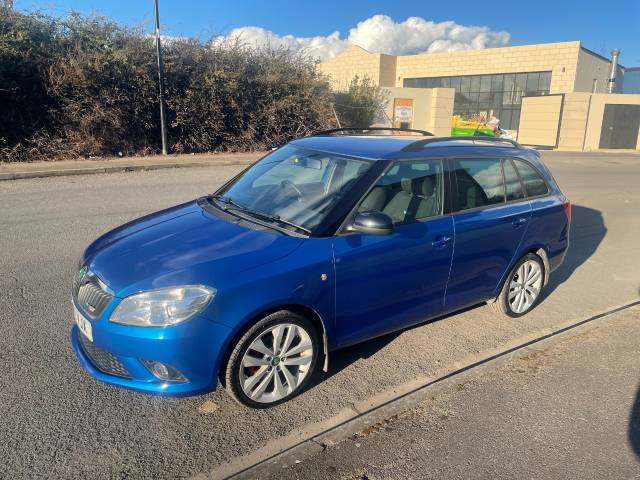 Skoda Fabia 1.4 TSI vRS 5dr DSG Estate Petrol Blue